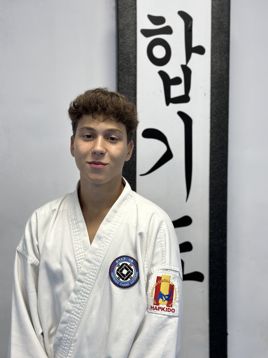 Retrato de Jaume Vilaplana con el dobok de Hapkido SaChung